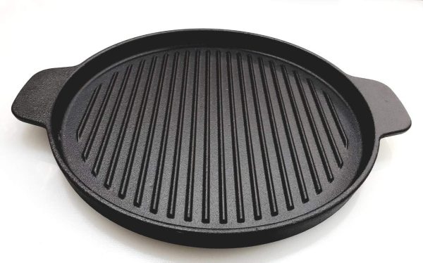 Image-1-2.jpeg Cast iron sizzling grill pan with dual handles and a wooden serving base