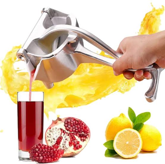 Handy fruit press juicer